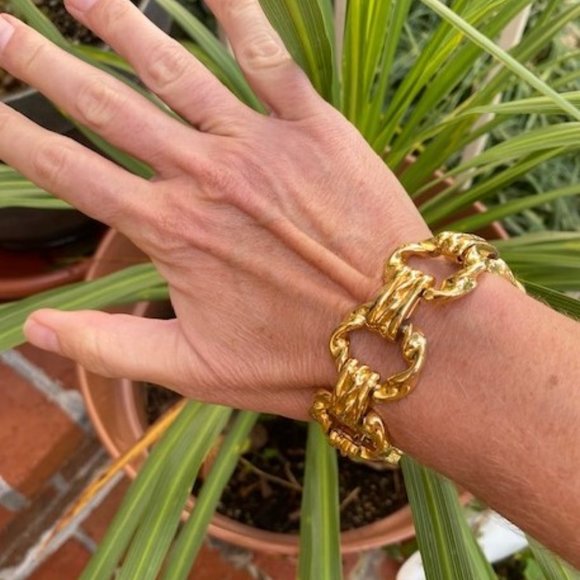 VTG GIVENCHY Gold Tone Link Bracelet - Picture 3 of 8